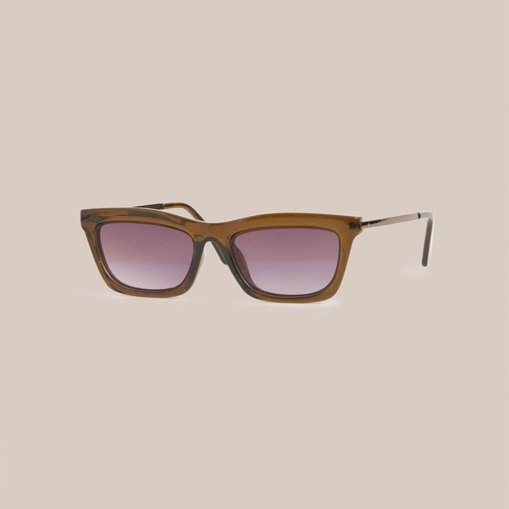 Modern Citizen | Rectangular Gradient Sunglasses - Picture 3 of 6